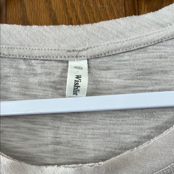 Wishlist Tan Long Sleeve M/L Boxy T-Shirt - Picture 2 of 4